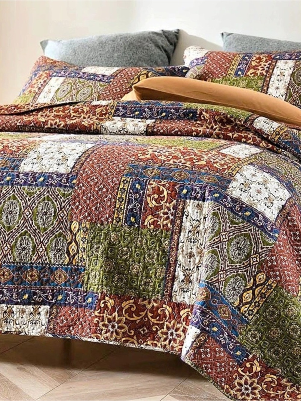 Multicolor Geometric Quilt - Picture 3 of 7